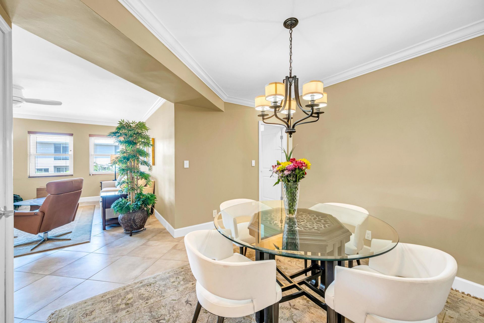 615 NE 12th Avenue, Unit 301, Fort Lauderdale, FL 33304 Photo