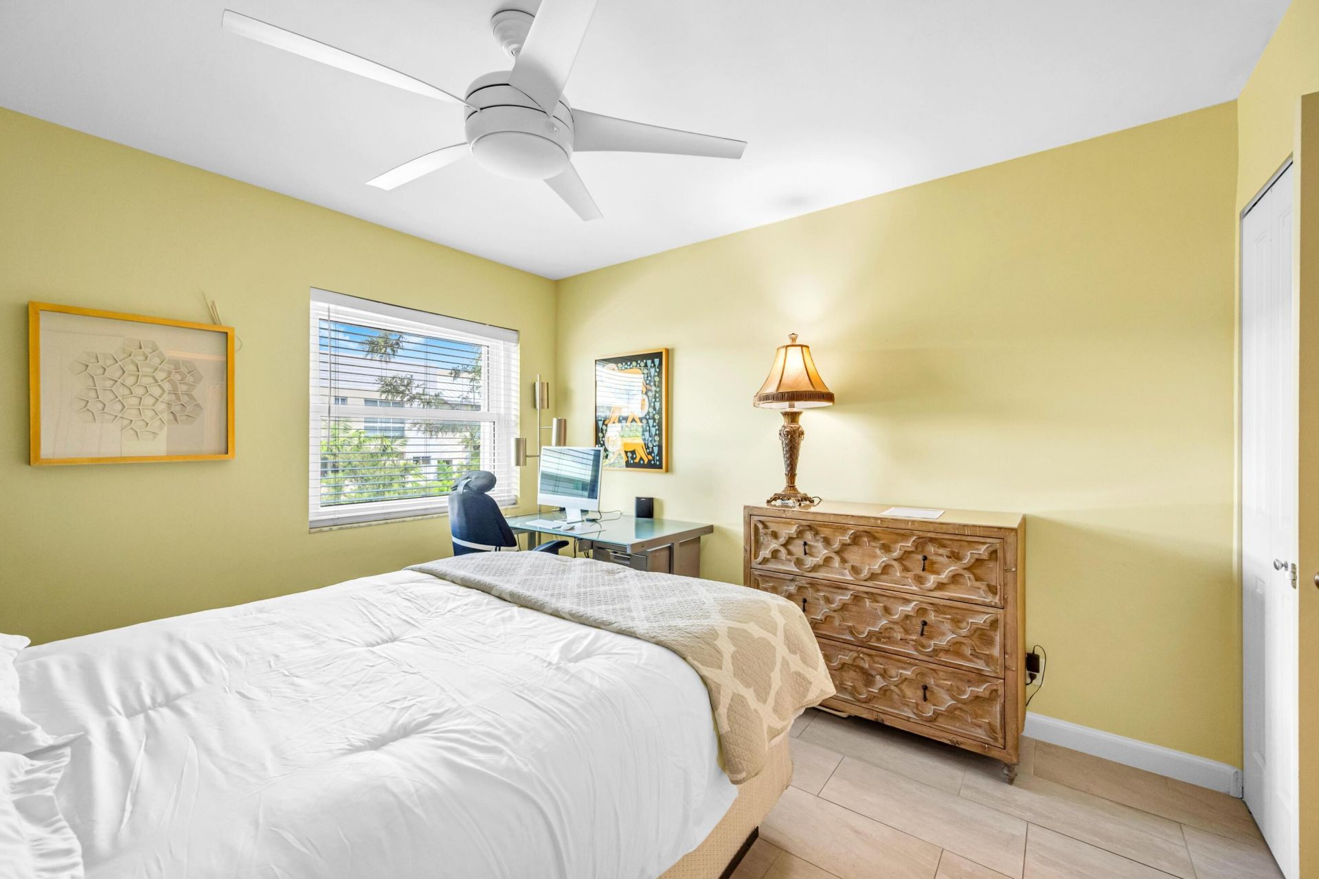 615 NE 12th Avenue, Unit 301, Fort Lauderdale, FL 33304 Photo