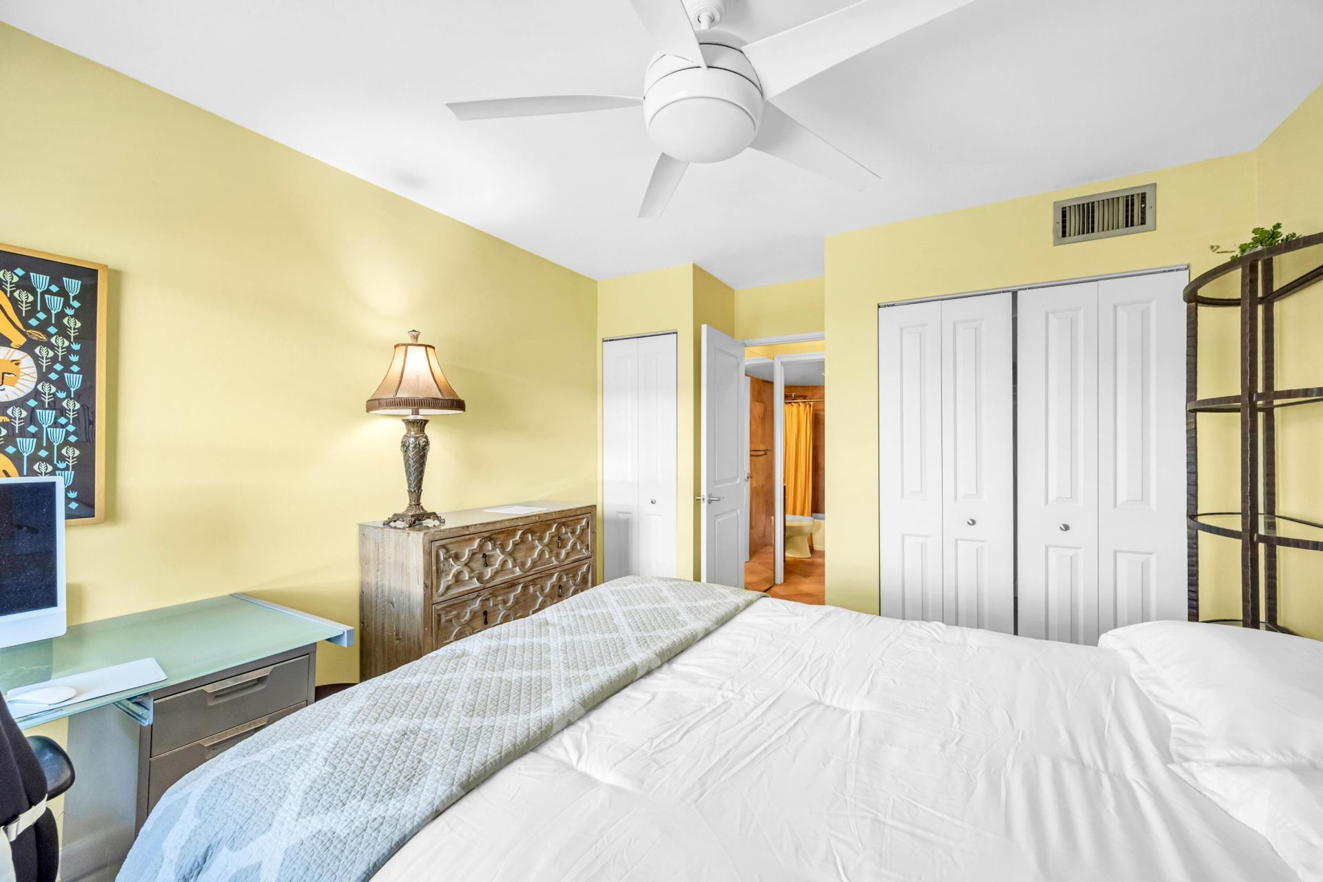 615 NE 12th Avenue, Unit 301, Fort Lauderdale, FL 33304 Photo