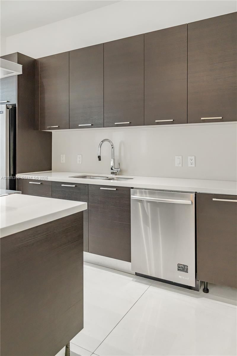 9165 NW 33rd St, Unit 9165, Doral, FL 33172 Photo