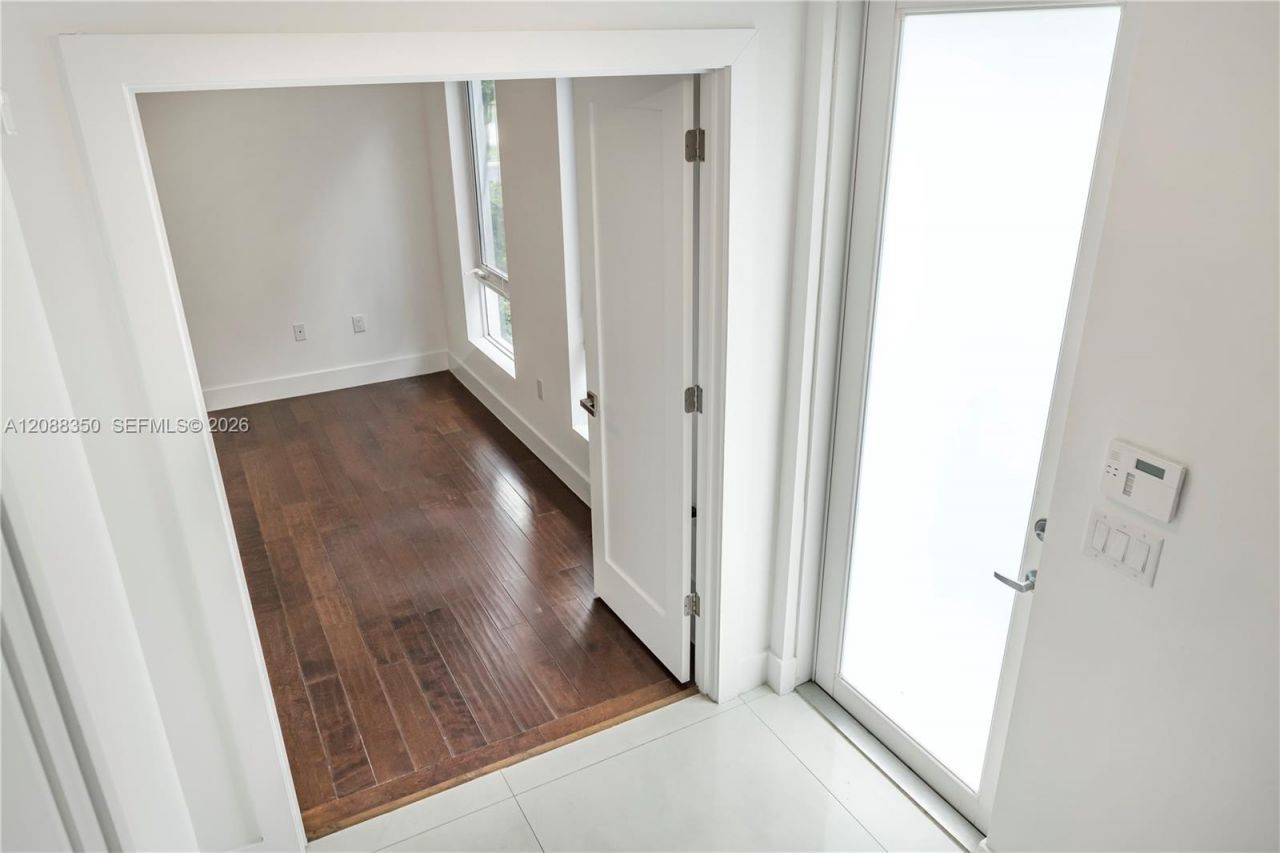 9165 NW 33rd St, Unit 9165, Doral, FL 33172 Photo