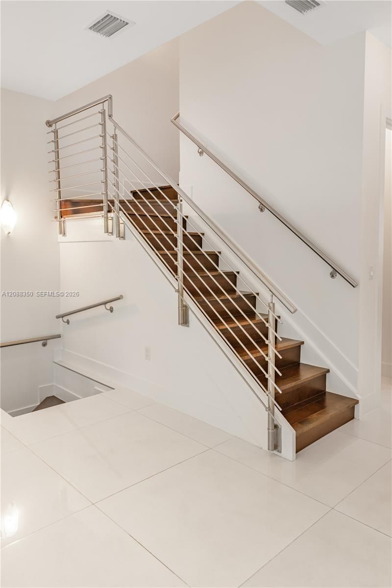 9165 NW 33rd St, Unit 9165, Doral, FL 33172 Photo