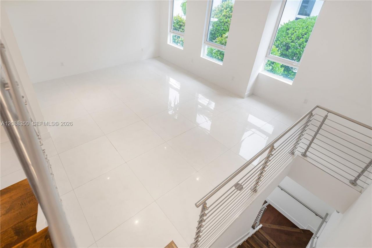 9165 NW 33rd St, Unit 9165, Doral, FL 33172 Photo