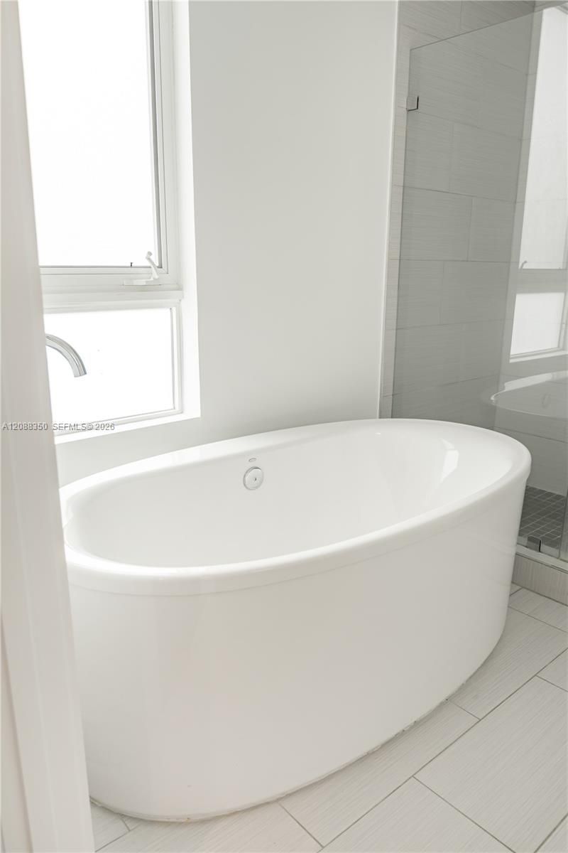 9165 NW 33rd St, Unit 9165, Doral, FL 33172 Photo