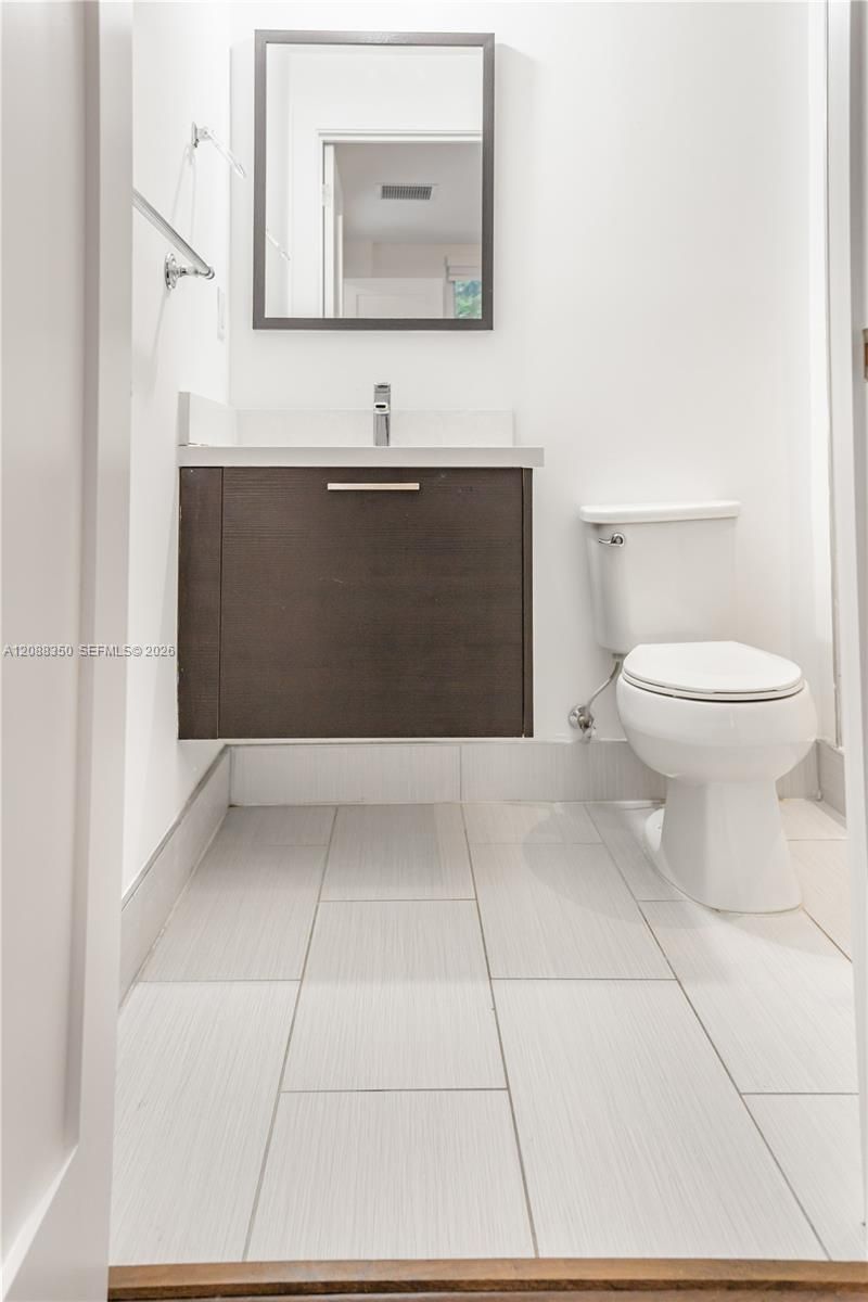 9165 NW 33rd St, Unit 9165, Doral, FL 33172 Photo
