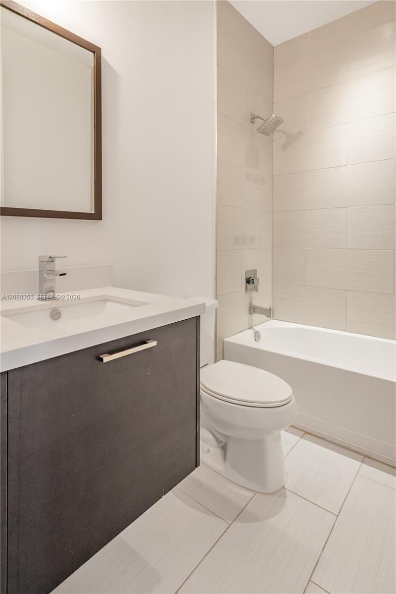 9165 NW 33rd St, Unit 9165, Doral, FL 33172 Photo