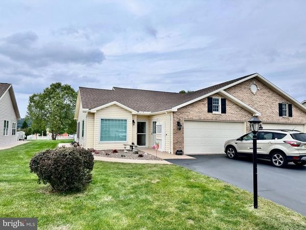 12 GRAYSON VIEW COURT , SELINSGROVE, PA 17870