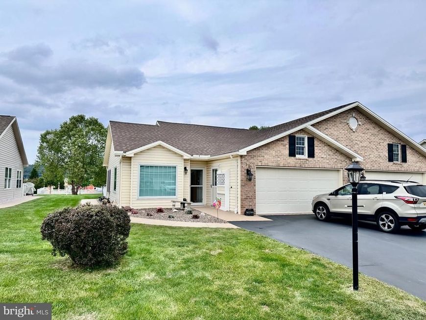 12 Grayson View Court , Selinsgrove, PA 17870 Main Photo