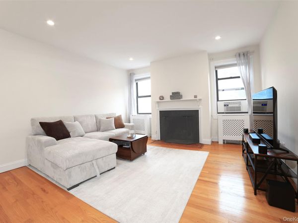 68 E Hartsdale Avenue, Unit 5E, Hartsdale, NY 10530