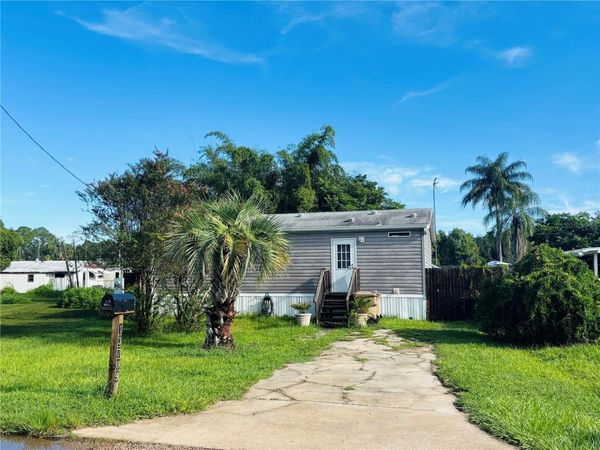 13709 WOODLAND DRIVE , ASTATULA, FL 34705