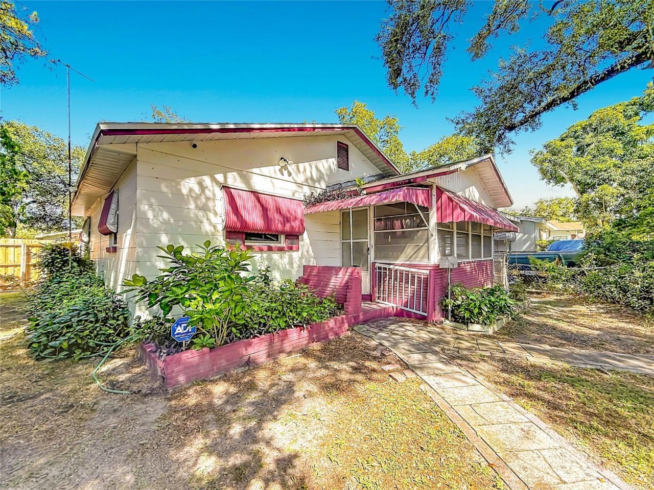 2121 10th Street S, Saint Petersburg, FL 33705 Photo