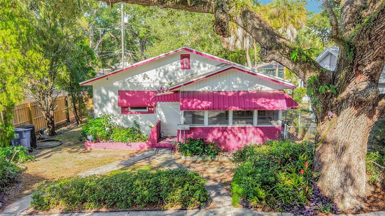 2121 10th Street S, Saint Petersburg, FL 33705 Photo