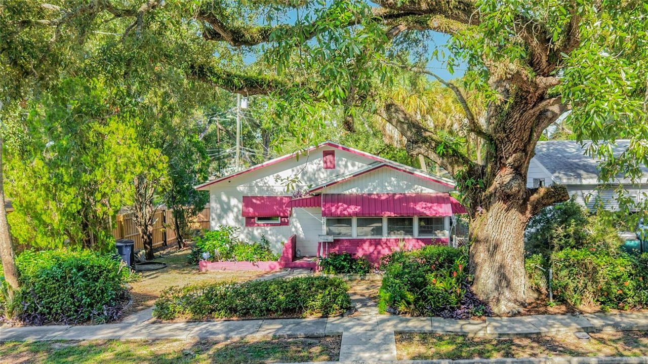 2121 10th Street S, Saint Petersburg, FL 33705 Photo