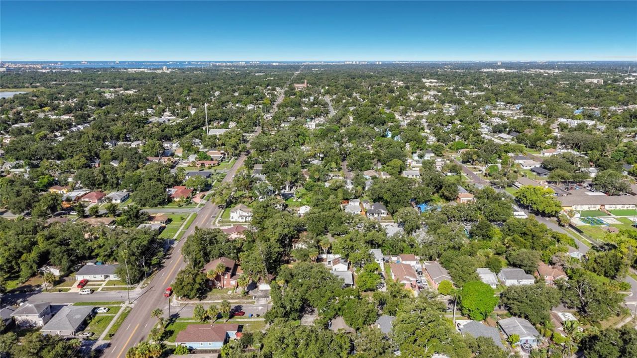 2121 10th Street S, Saint Petersburg, FL 33705 Photo