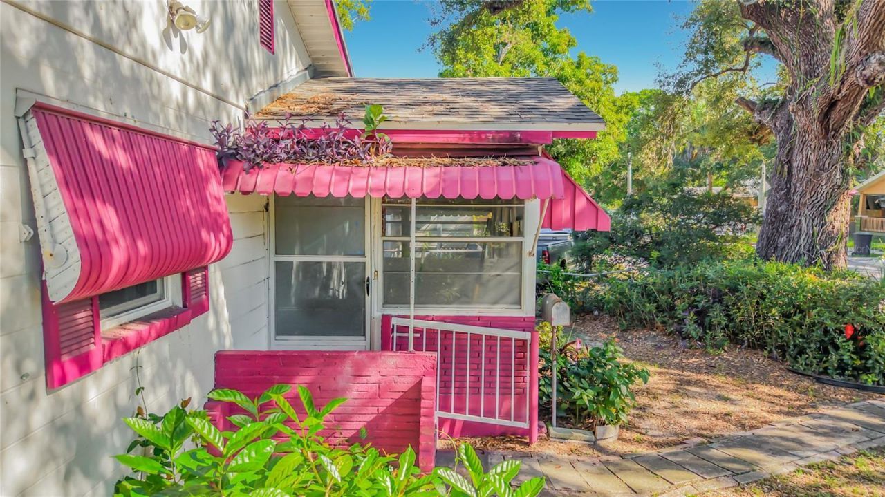 2121 10th Street S, Saint Petersburg, FL 33705 Photo
