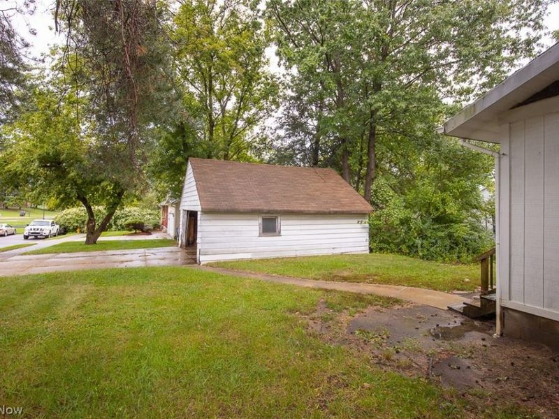 1245 Forbes Avenue, Akron, OH 44306 Photo 23