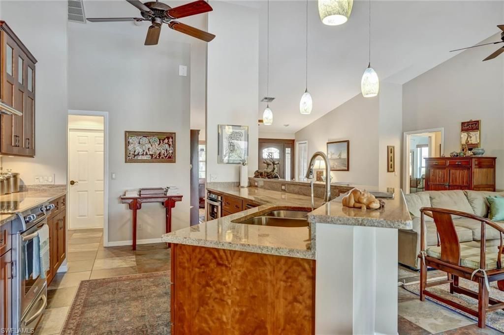 1982 E Crown Pointe Blvd, Naples, FL 34112 Photo