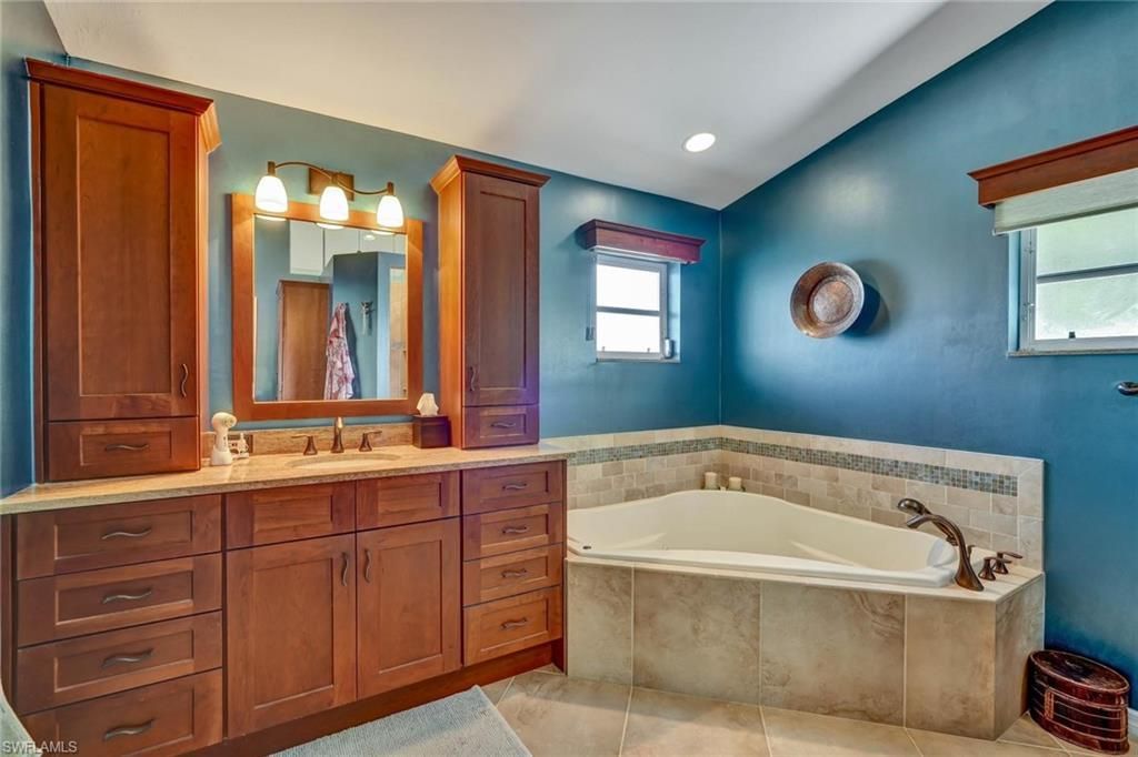 1982 E Crown Pointe Blvd, Naples, FL 34112 Photo