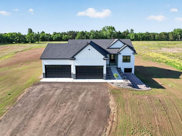 13437 295th Avenue NW, Princeton, MN 55371