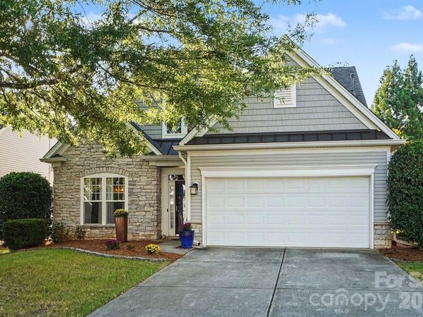 7024 Saranac Lane, Charlotte, NC 28105