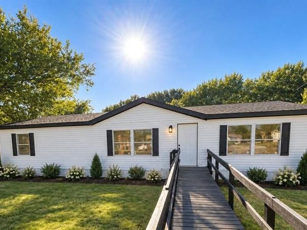 621 Mcada Drive , Midlothian, TX 76065