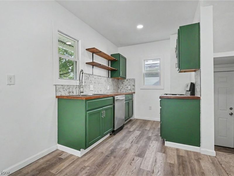 964 E 143rd Street, Cleveland, OH 44110 Photo 11