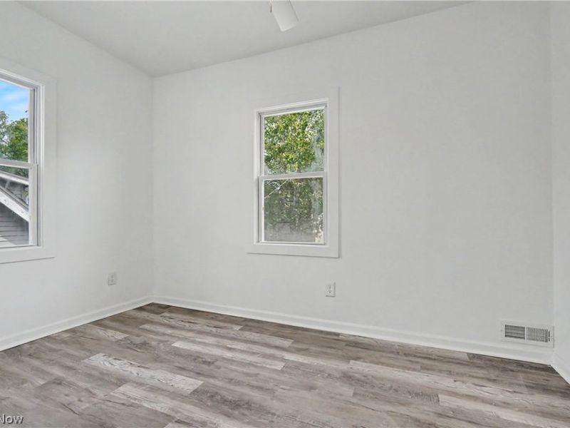 964 E 143rd Street, Cleveland, OH 44110 Photo 16