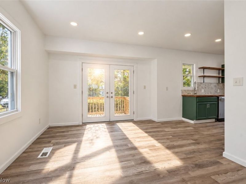 964 E 143rd Street, Cleveland, OH 44110 Photo 5