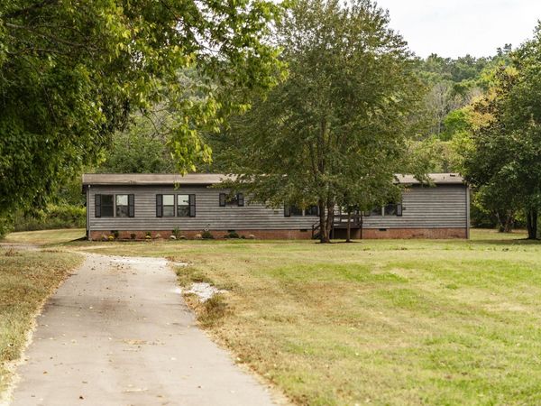 1655 Browning Branch Rd, Hartsville, TN 37074