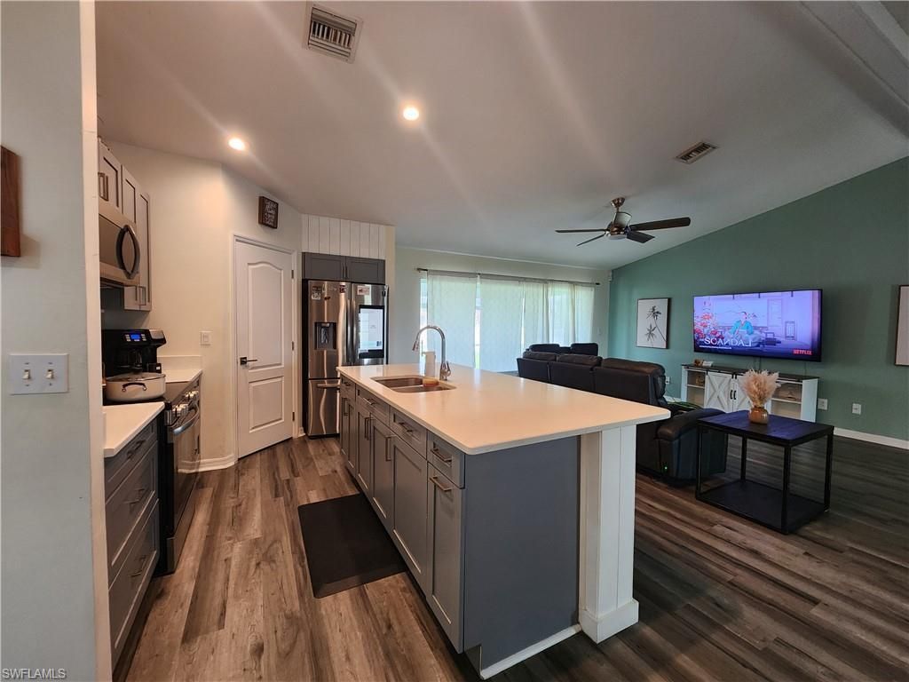 1727 NE 34th St, Cape Coral, FL 33909 Photo