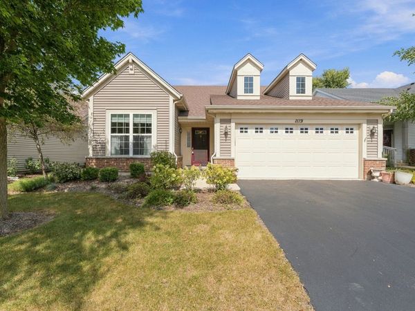 1119 Heathrow Lane , Aurora, IL 60502
