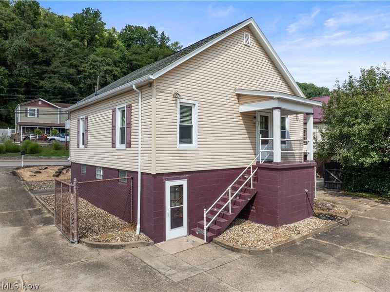 54490 National Road, Bridgeport, OH 43912 Photo 15
