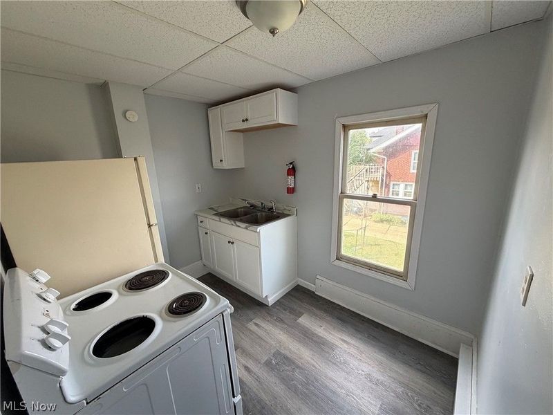 1103 Walnut Avenue NE, Unit 4, Canton, OH 44704 Photo 3