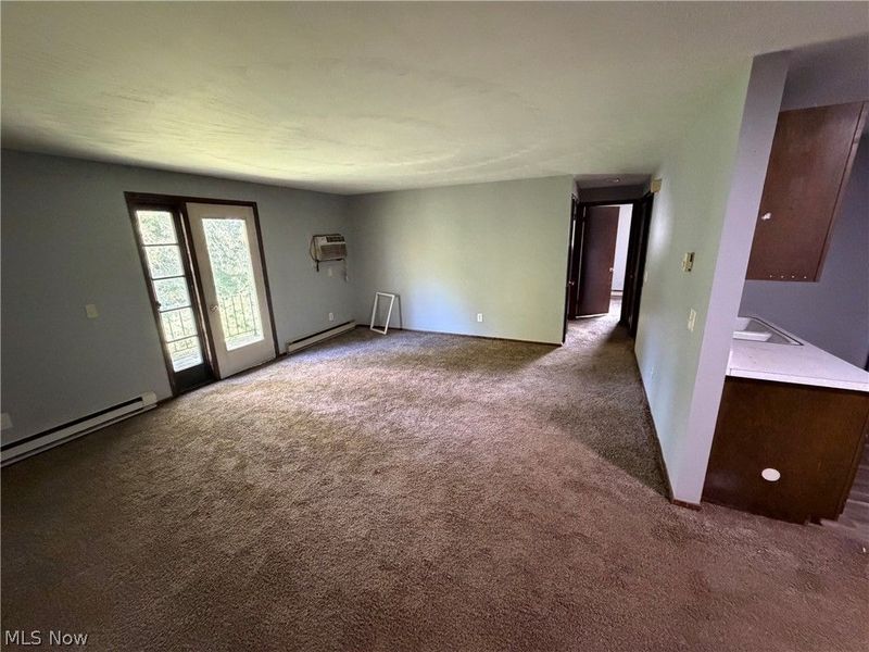 151 Frana Clara Street, Unit 7, Louisville, OH 44641 Photo 2