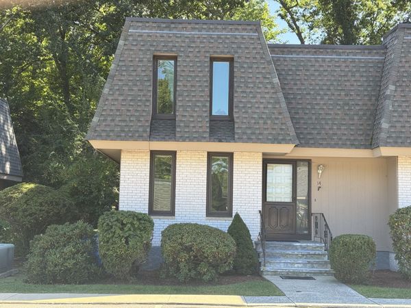 14 Grove Sq, Unit 14, Randolph, MA 02368