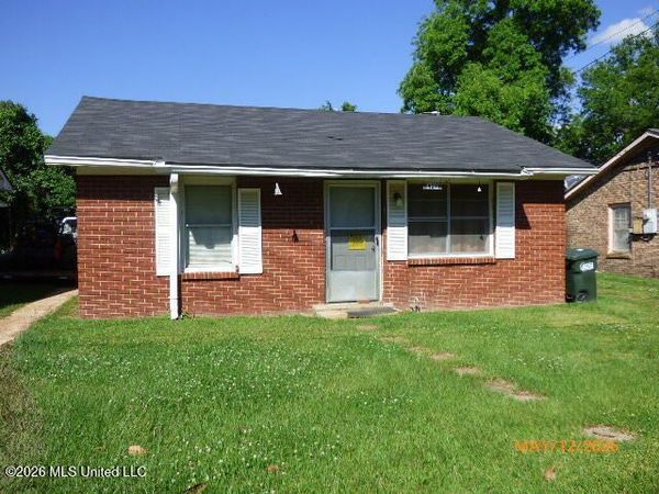 427 College Street, Natchez, MS 39120