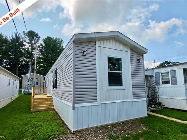 9735 Chillicothe Road , Unit 49, Kirtland, OH 44094