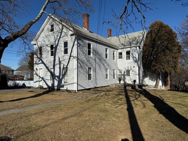 3 Main St, Unit 2, Kingston, MA 02364