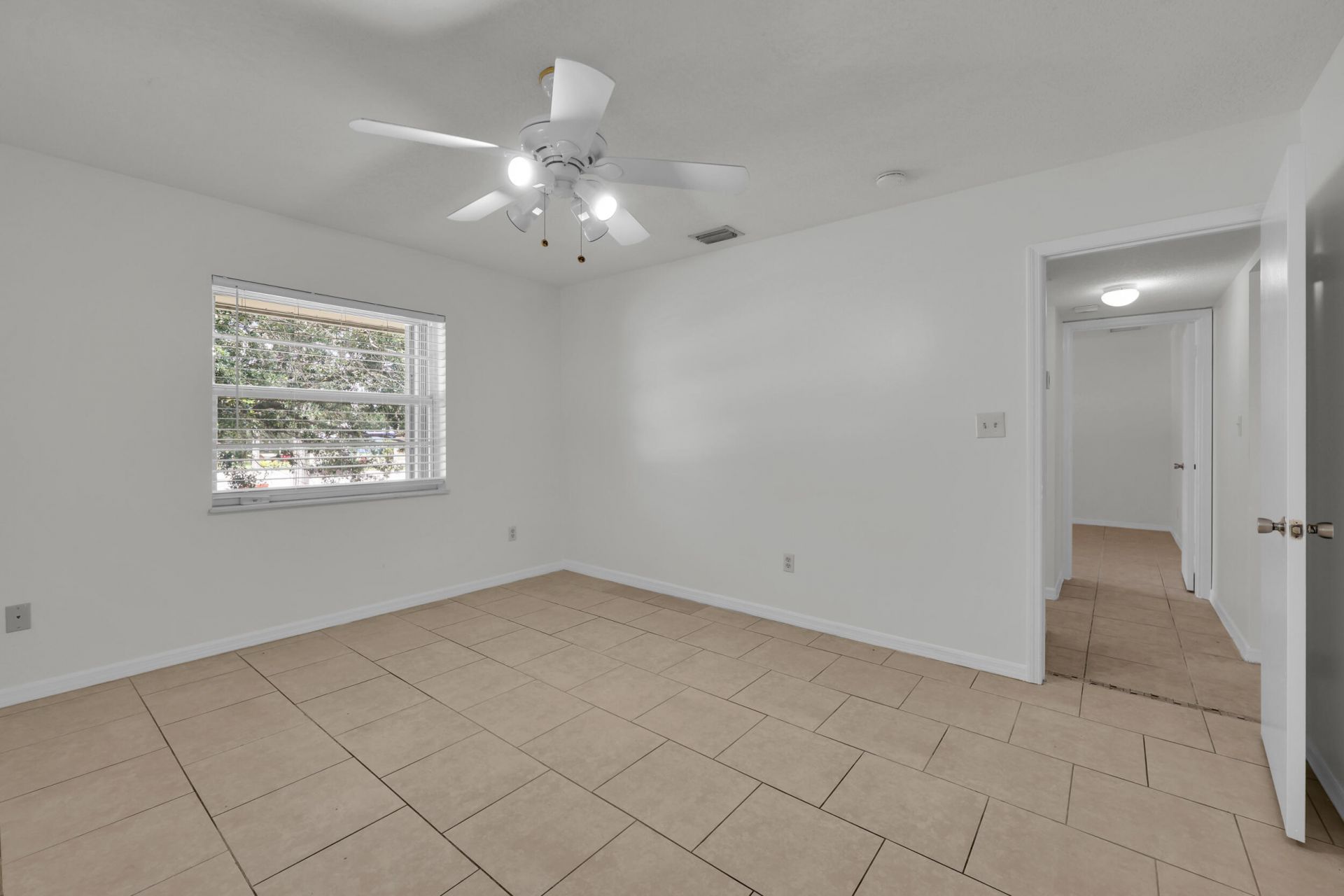 2302 Sunrise Boulevard, Unit 209, Fort Pierce, FL 34982 Photo