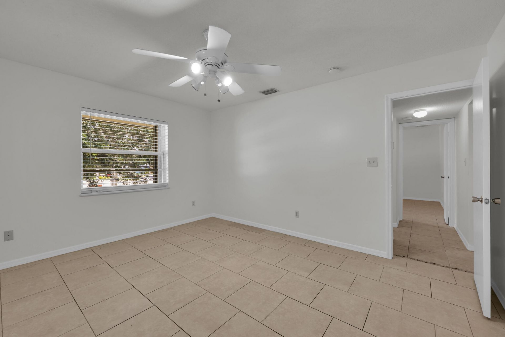2302 Sunrise Boulevard, Unit 209, Fort Pierce, FL 34982 Photo