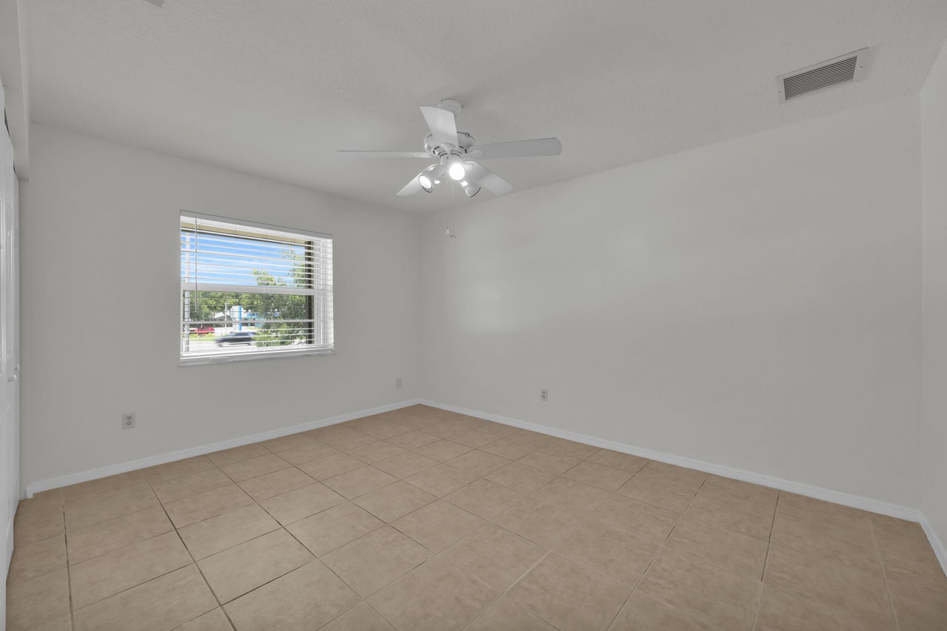 2302 Sunrise Boulevard, Unit 209, Fort Pierce, FL 34982 Photo
