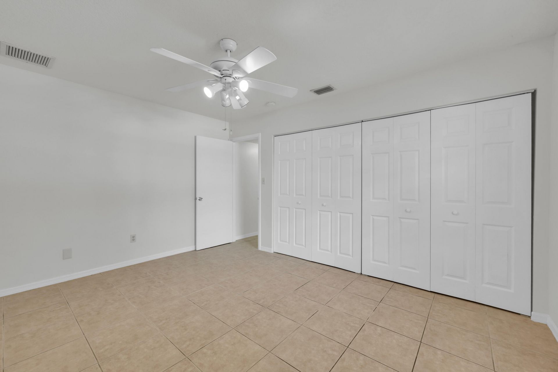 2302 Sunrise Boulevard, Unit 209, Fort Pierce, FL 34982 Photo