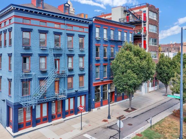 404 Reading Road, Unit 401, Cincinnati, OH 45202