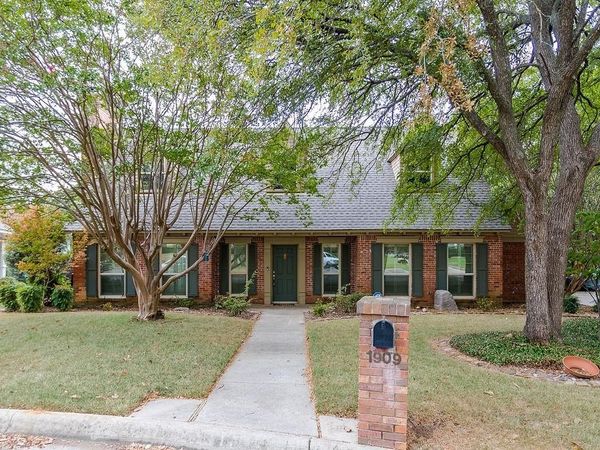 1909 Highland Park Circle, Denton, TX 76205