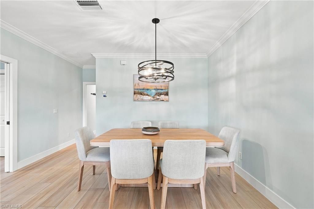 5877 Three Iron Dr, Unit 702, Naples, FL 34110 Photo