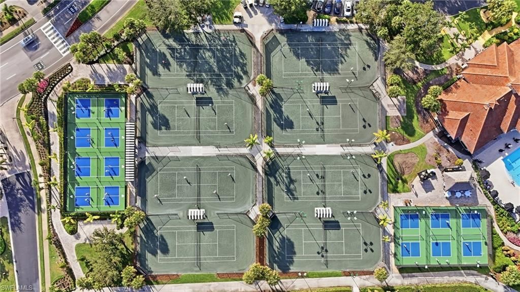 5877 Three Iron Dr, Unit 702, Naples, FL 34110 Photo