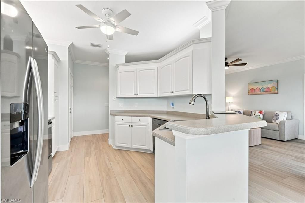 5877 Three Iron Dr, Unit 702, Naples, FL 34110 Photo