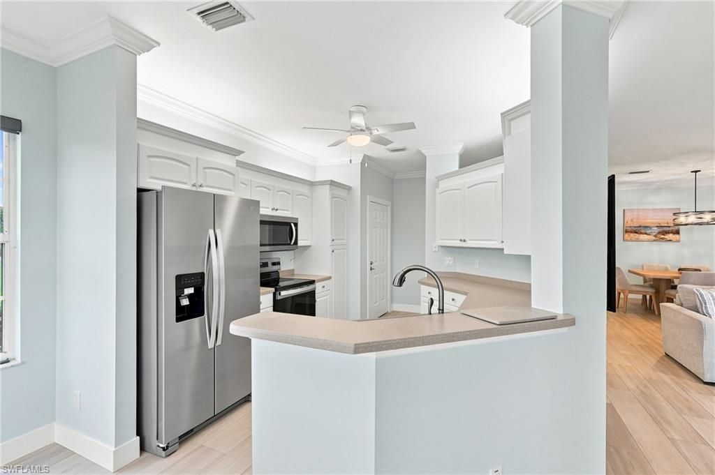 5877 Three Iron Dr, Unit 702, Naples, FL 34110 Photo