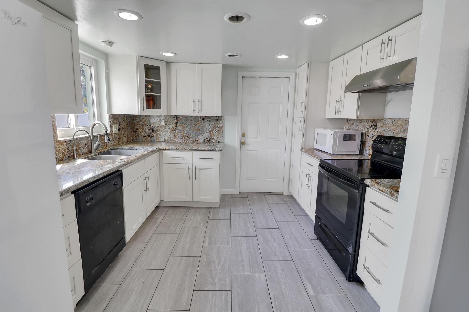 2233 NW 3rd Avenue, Boca Raton, FL 33431 Photo