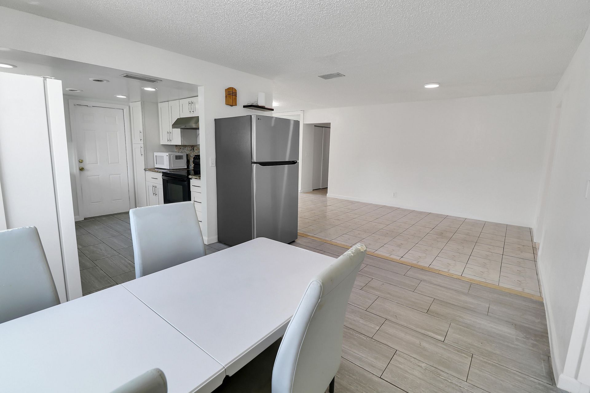 2233 NW 3rd Avenue, Boca Raton, FL 33431 Photo